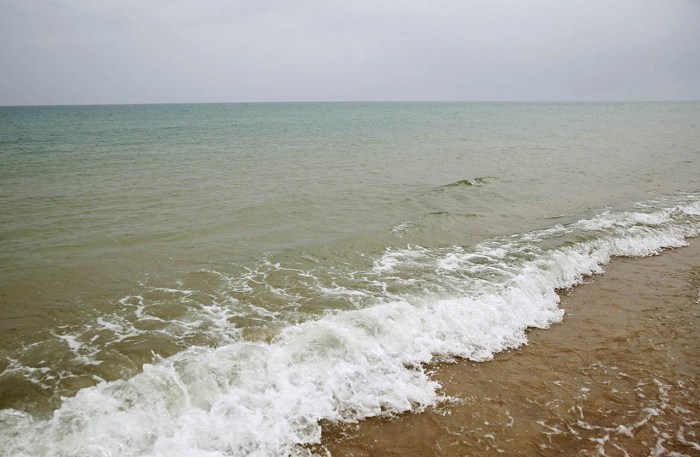 a-view-of-the-sea-at-nan-001