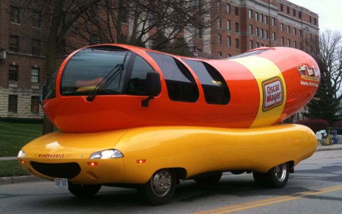 Wienermobile_OURDOG_plate