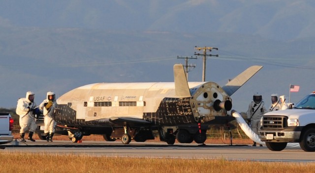x-37b-landing-640x353