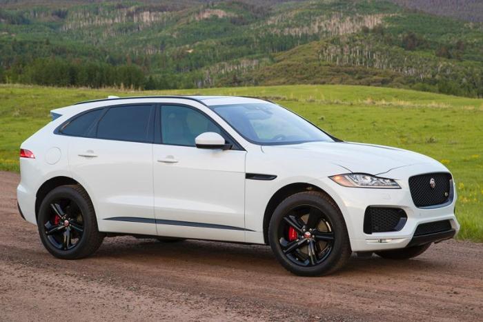 jag2018-jaguar-f-pace-white-front-quarter