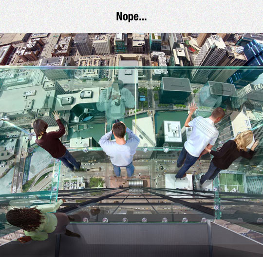 cool-skywalk-building-view-glass-floor
